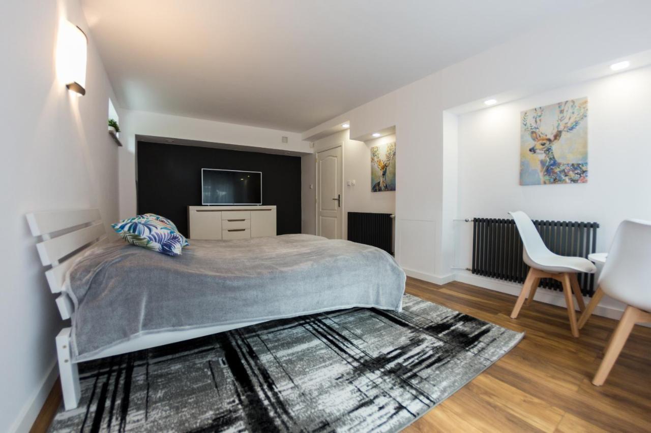 Villa Lupus - Apartament Z Prywatna Sauna 斯克拉斯卡波伦巴 外观 照片