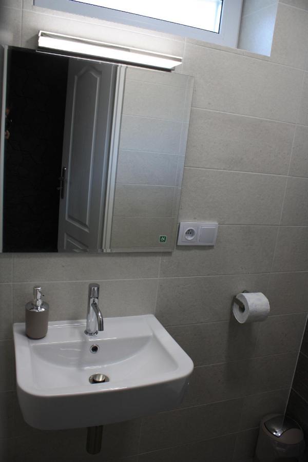Villa Lupus - Apartament Z Prywatna Sauna 斯克拉斯卡波伦巴 外观 照片