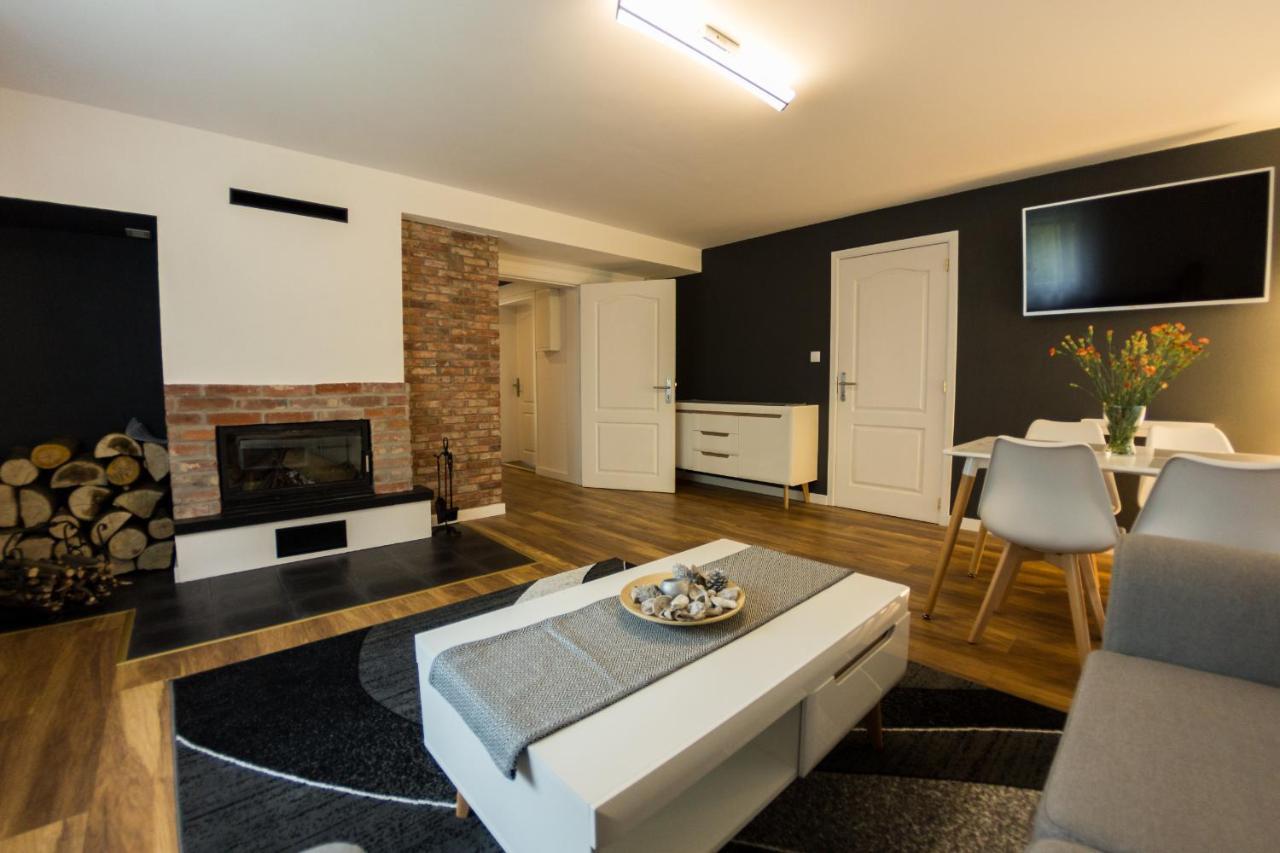 Villa Lupus - Apartament Z Prywatna Sauna 斯克拉斯卡波伦巴 外观 照片