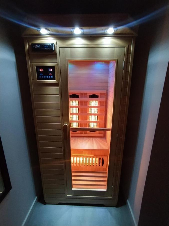 Villa Lupus - Apartament Z Prywatna Sauna 斯克拉斯卡波伦巴 外观 照片
