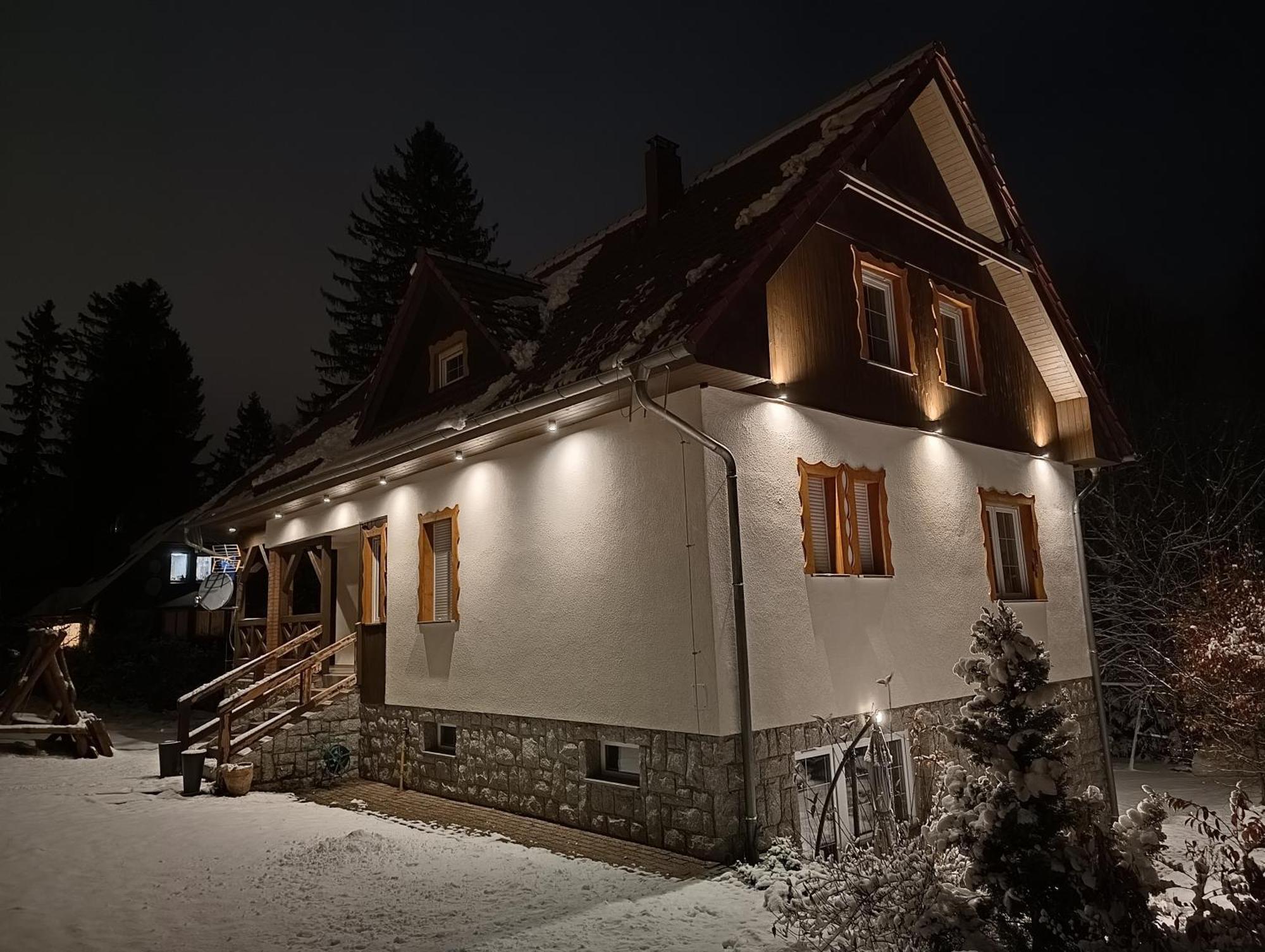 Villa Lupus - Apartament Z Prywatna Sauna 斯克拉斯卡波伦巴 外观 照片