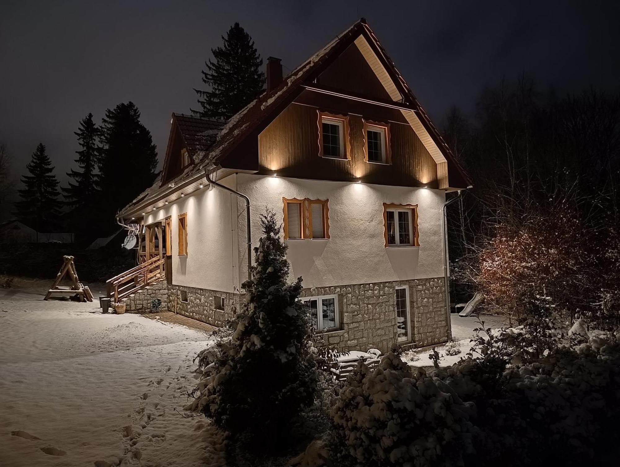 Villa Lupus - Apartament Z Prywatna Sauna 斯克拉斯卡波伦巴 外观 照片