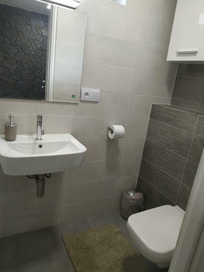 Villa Lupus - Apartament Z Prywatna Sauna 斯克拉斯卡波伦巴 外观 照片